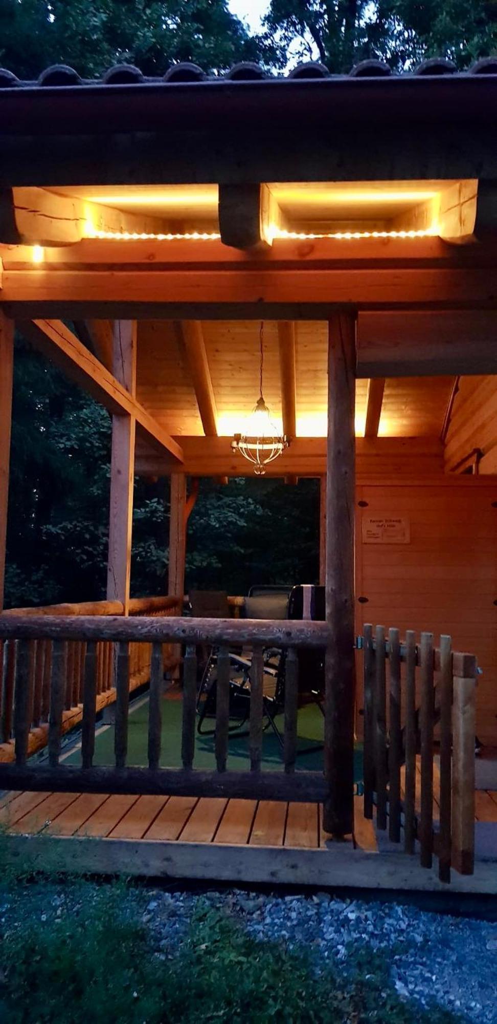 Blockhaus Chalet Mit Beheizbarem Badefass Und Infrarotsauna Auf Der Terrasse Oberschützen Exterior foto